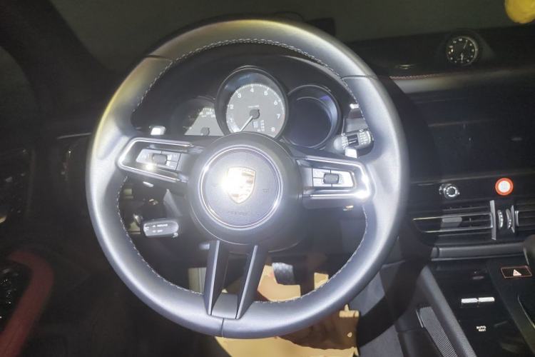 Used Porsche Macan 2024 Macan 2.0T Steering Wheel