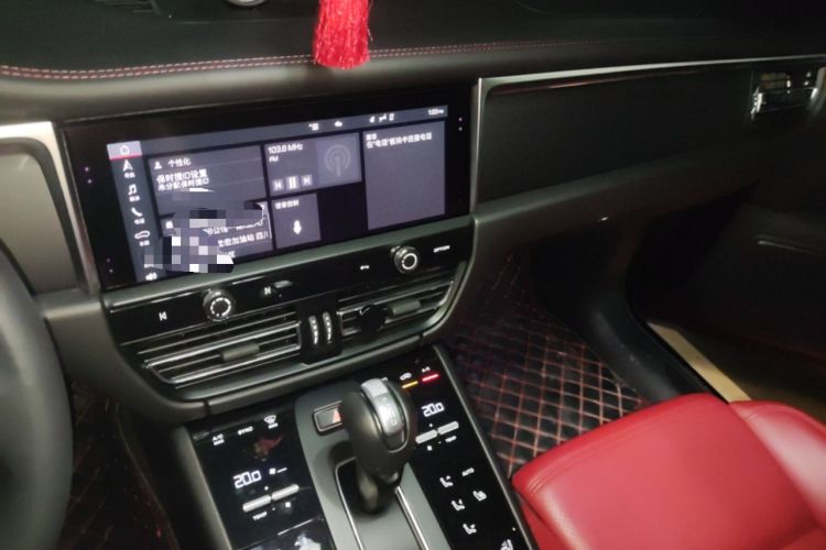 Used Porsche Macan 2024 Macan 2.0T Audio And AC Panel