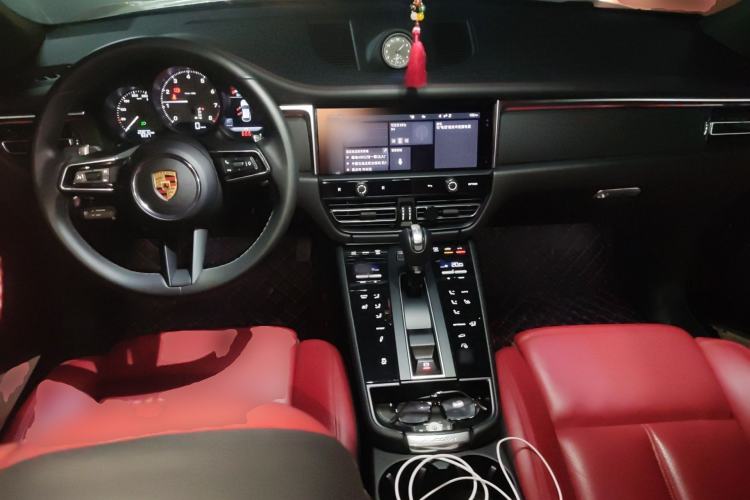 Used Porsche Macan 2024 Macan 2.0T Center Console