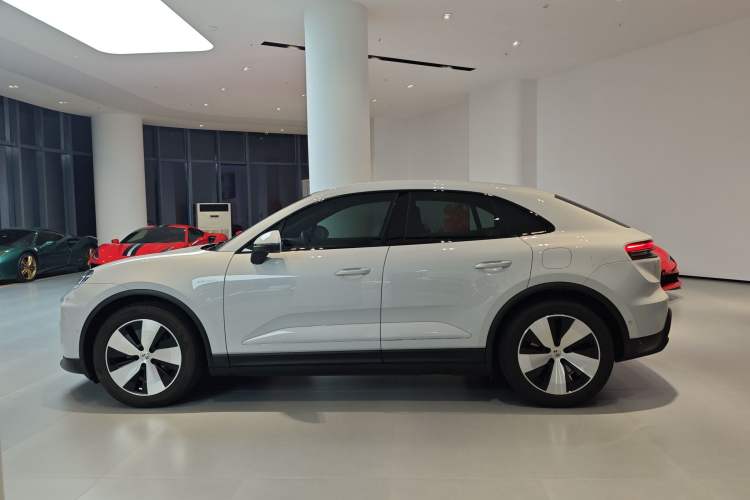 Used Porsche Macan 2024 Macan Long Range Edition Exterior 2