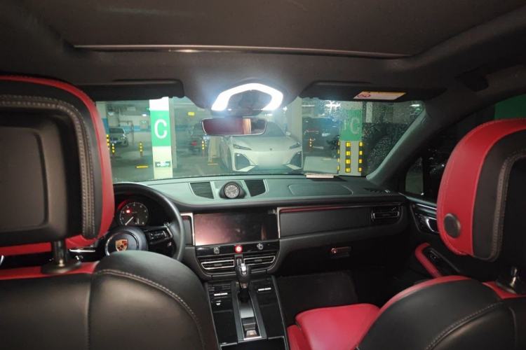 Used Porsche Macan 2024 Macan 2.0T Headliner