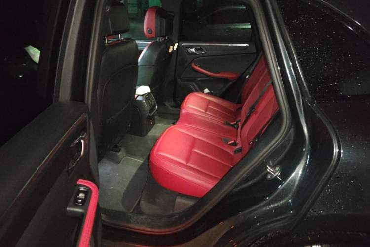 Used Porsche Macan 2024 Macan 2.0T Left Rear Seat