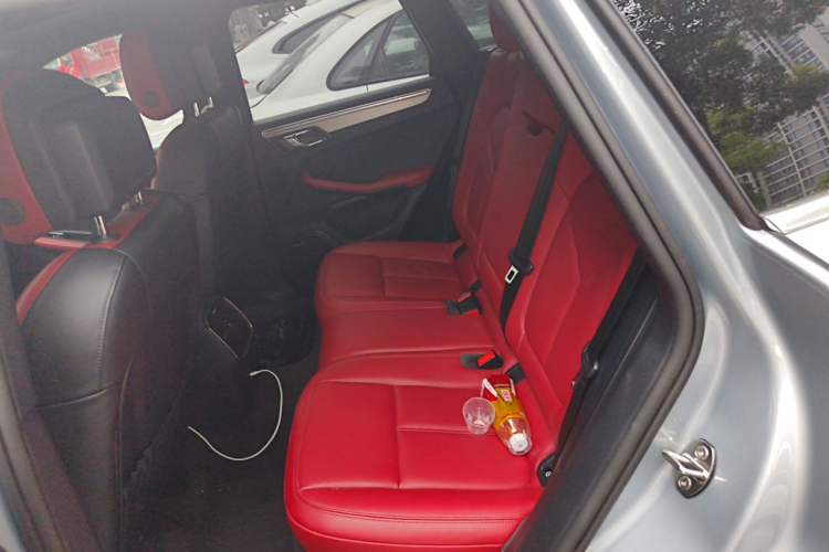 Used Porsche Macan 2024 Macan T 2.0T Left Rear Seat
