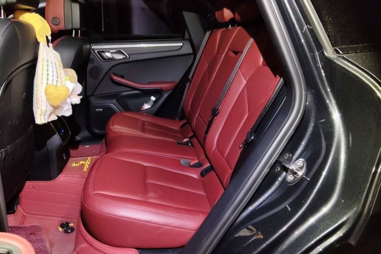 Used Porsche Macan 2024 Macan 2.0T Left Rear Seat