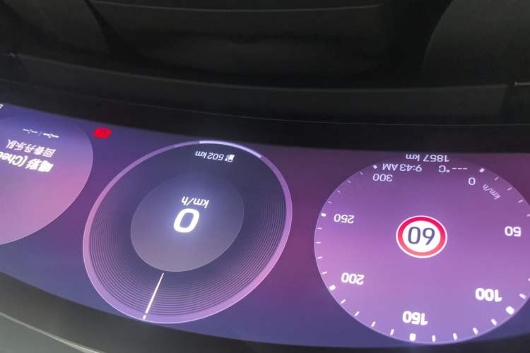 Used Porsche Macan 2024 Macan Long Range Edition Odometer Close Up