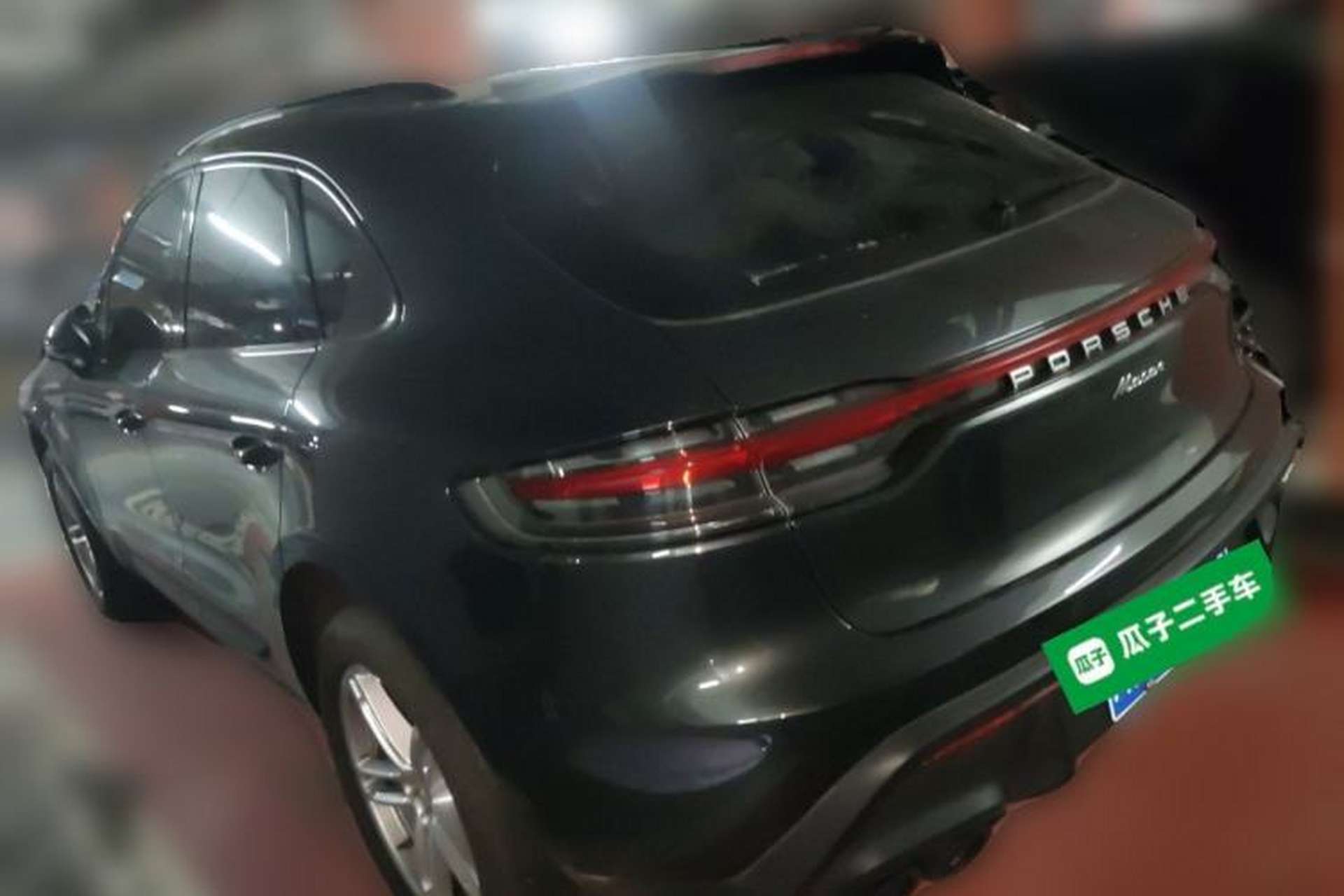 Used Porsche Macan 2024 Macan 2.0T Rear Left 45 Deg