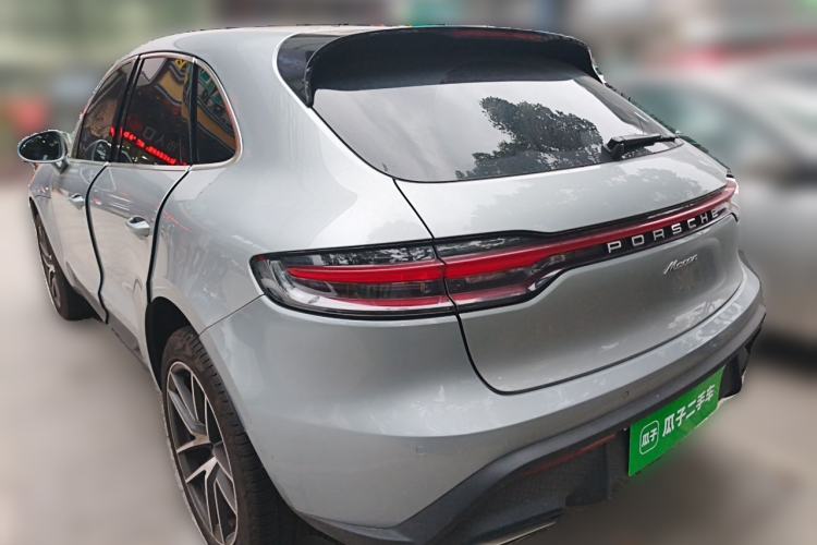 Used Porsche Macan 2024 Macan T 2.0T Rear Left 45 Deg