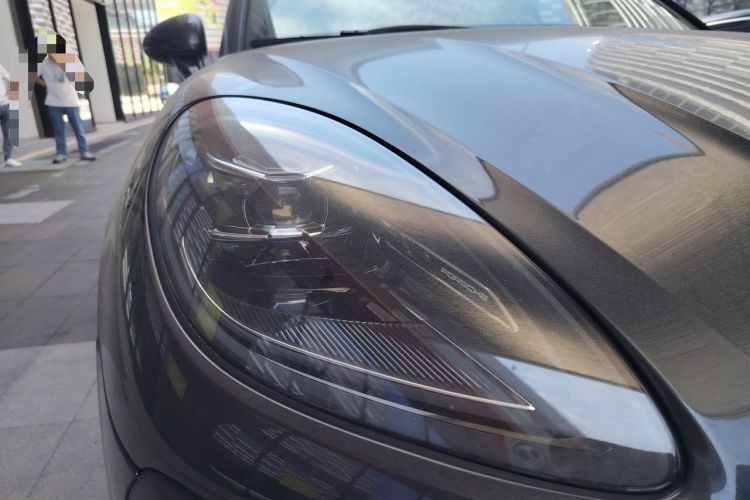 Used Porsche Macan 2024 Macan 2.0T Right Front Headlight