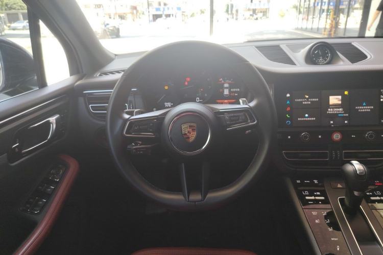 Used Porsche Macan 2024 Macan 2.0T Steering Wheel
