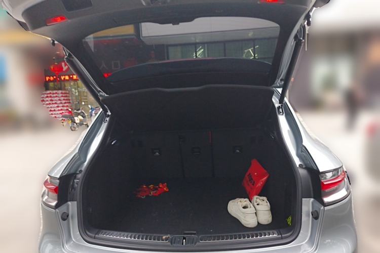 Used Porsche Macan 2024 Macan T 2.0T Trunk