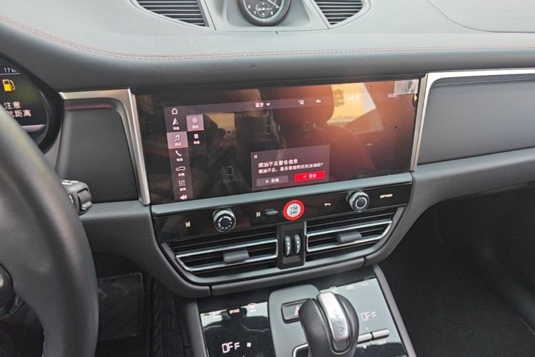 Used Porsche Macan 2024 Macan 2.0T Audio And AC Panel