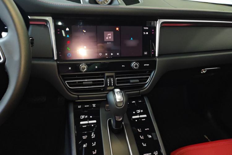 Used Porsche Macan 2024 Macan 2.0T Audio And AC Panel