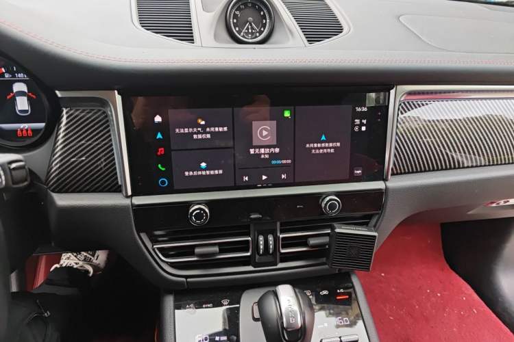 Used Porsche Macan 2024 Macan 2.0T Audio And AC Panel