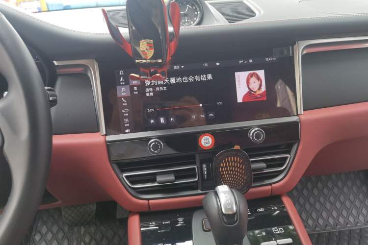 Used Porsche Macan 2024 Macan 2.0T Audio And AC Panel