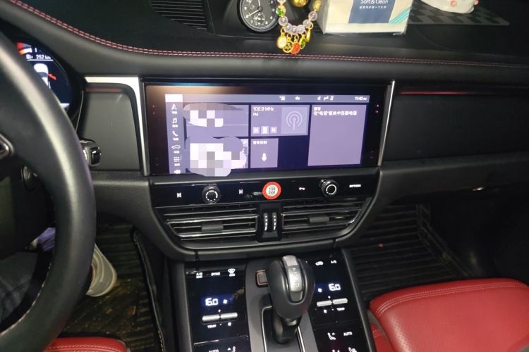 Used Porsche Macan 2024 Macan 2.0T Audio And AC Panel