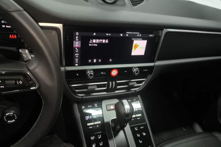 Used Porsche Macan 2024 Macan 2.0T Audio And AC Panel