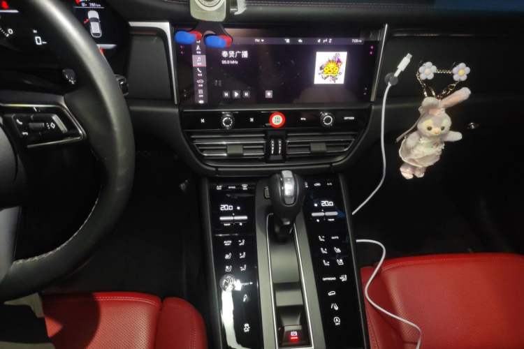 Used Porsche Macan 2024 Macan 2.0T Audio And AC Panel
