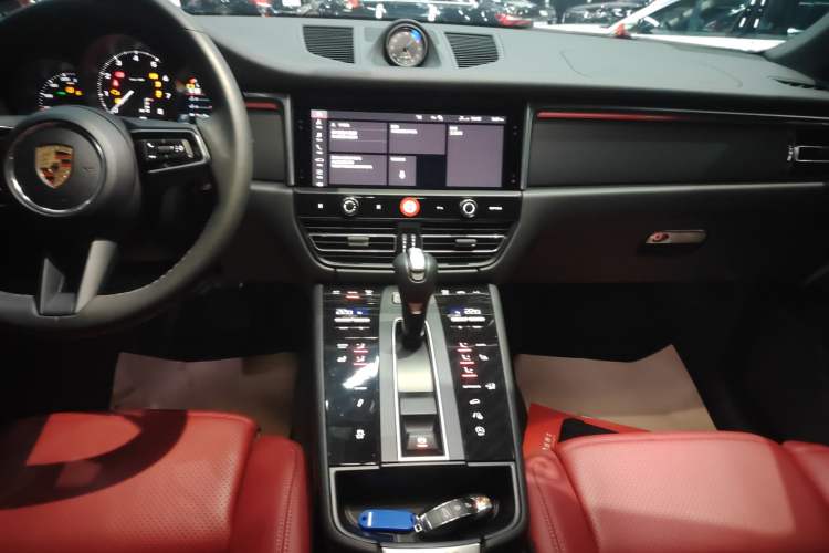 Used Porsche Macan 2024 Macan 2.0T Audio And AC Panel