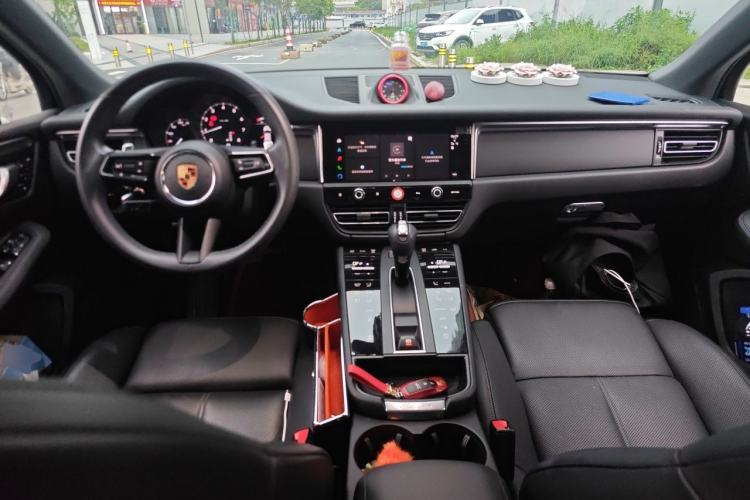 Used Porsche Macan 2024 Macan 2.0T Center Console
