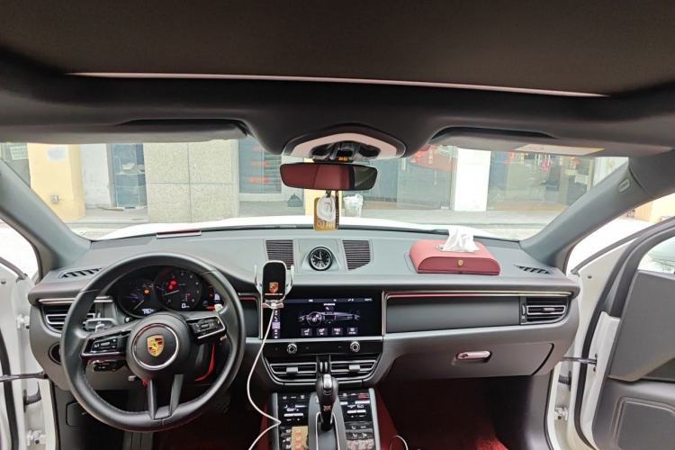 Used Porsche Macan 2024 Macan T 2.0T Center Console