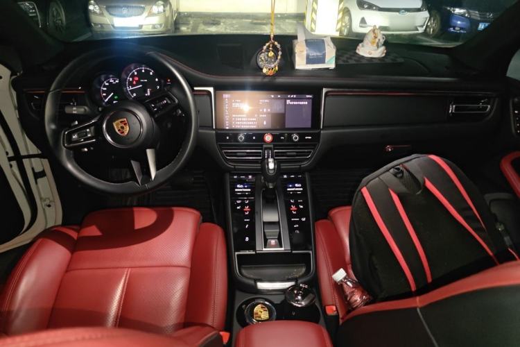 Used Porsche Macan 2024 Macan 2.0T Center Console