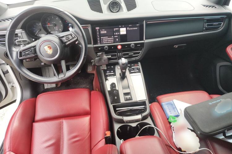 Used Porsche Macan 2024 Macan 2.0T Center Console