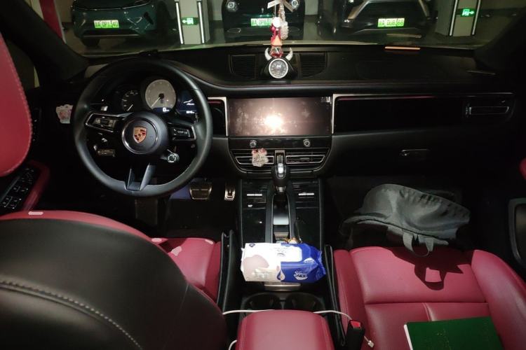 Used Porsche Macan 2024 Macan S 2.9T Center Console
