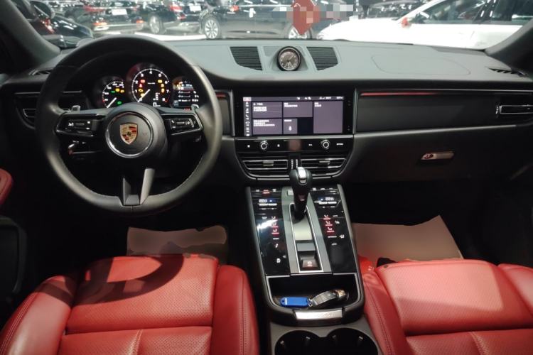 Used Porsche Macan 2024 Macan 2.0T Center Console