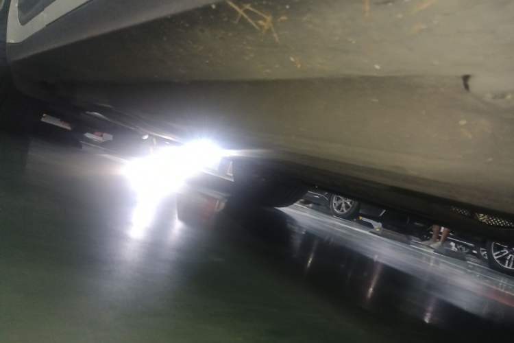 Used Porsche Macan 2024 Macan 2.0T Chassis Front Right