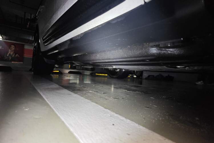 Used Porsche Macan 2024 Macan 2.0T Chassis Front Right