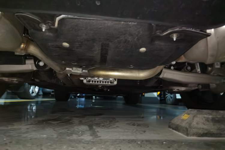 Used Porsche Macan 2024 Macan 2.0T Chassis Rear