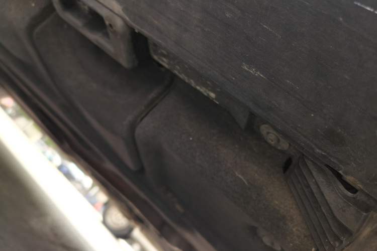 Used Porsche Macan 2024 Macan 2.0T Chassis Rear Left