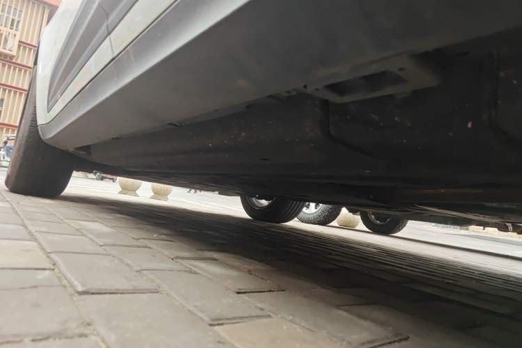 Used Porsche Macan 2024 Macan 2.0T Chassis Rear Left