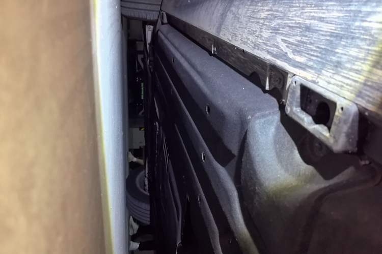 Used Porsche Macan 2024 Macan 2.0T Chassis Rear Left