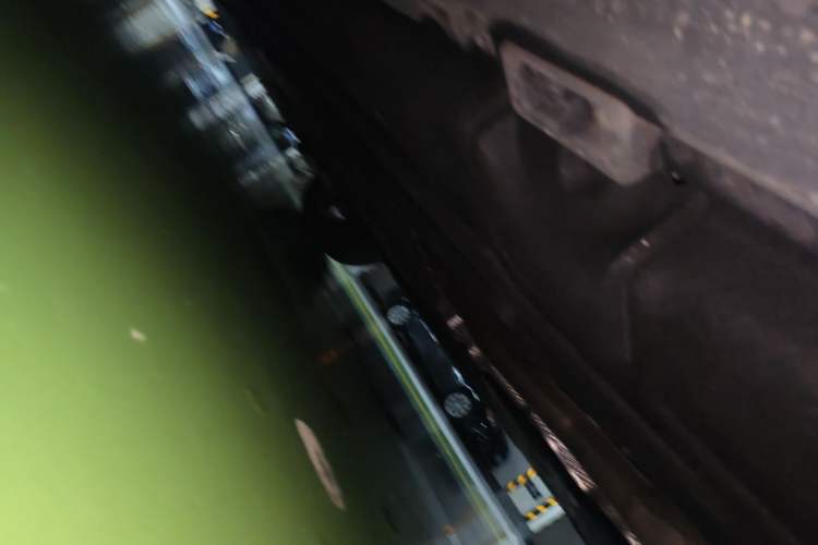 Used Porsche Macan 2024 Macan 2.0T Chassis Rear Left