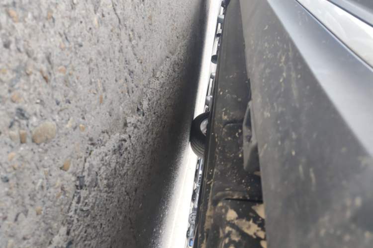 Used Porsche Macan 2024 Macan 2.0T Chassis Rear Left