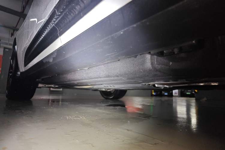 Used Porsche Macan 2024 Macan 2.0T Chassis Rear Left
