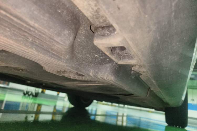 Used Porsche Macan 2024 Macan 2.0T Chassis Rear Right