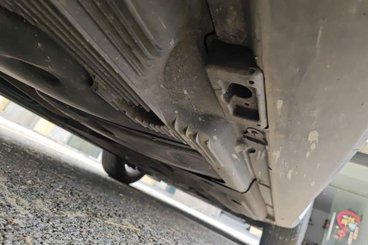 Used Porsche Macan 2024 Macan T 2.0T Chassis Rear Right