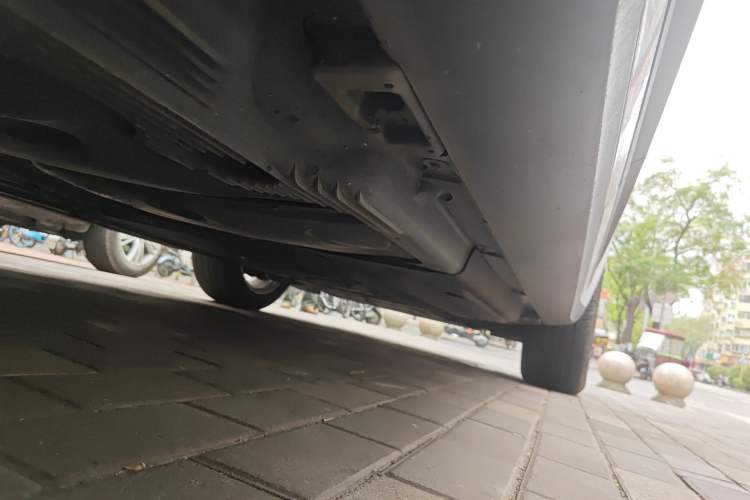 Used Porsche Macan 2024 Macan 2.0T Chassis Rear Right