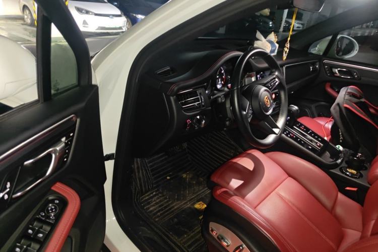 Used Porsche Macan 2024 Macan 2.0T Driver Seat