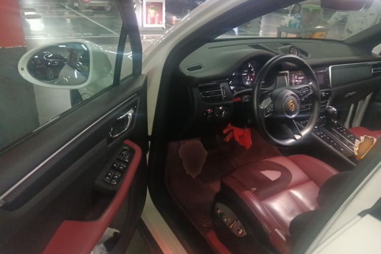 Used Porsche Macan 2024 Macan 2.0T Driver Seat