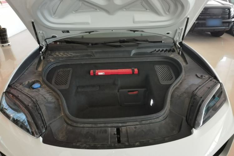 Used Porsche Macan 2024 Macan Long Range Edition Engine Bay