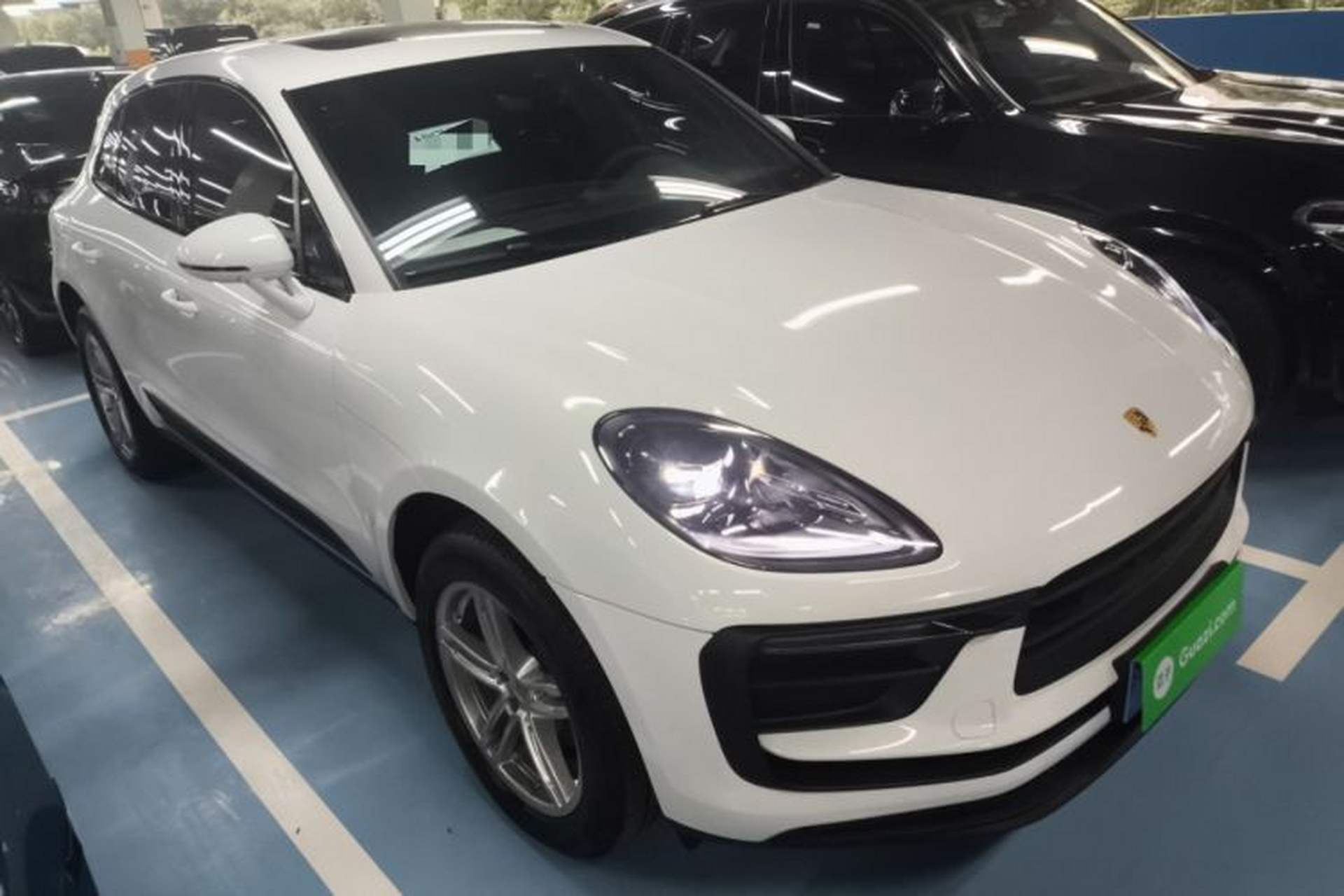 Used Porsche Macan 2024 Macan 2.0T Exterior 2