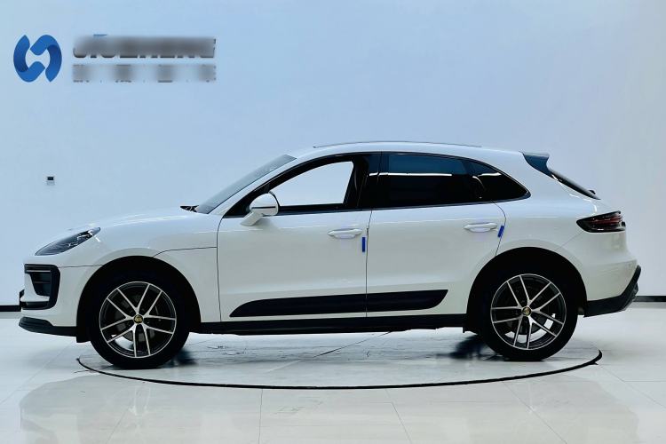 Used Porsche Macan 2024 Macan 2.0T Exterior 2