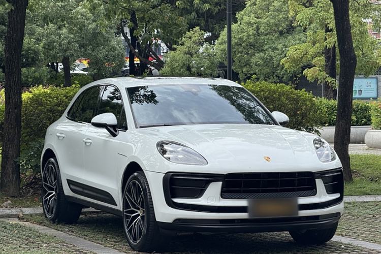 Used Porsche Macan 2024 Macan 2.0T Exterior 2