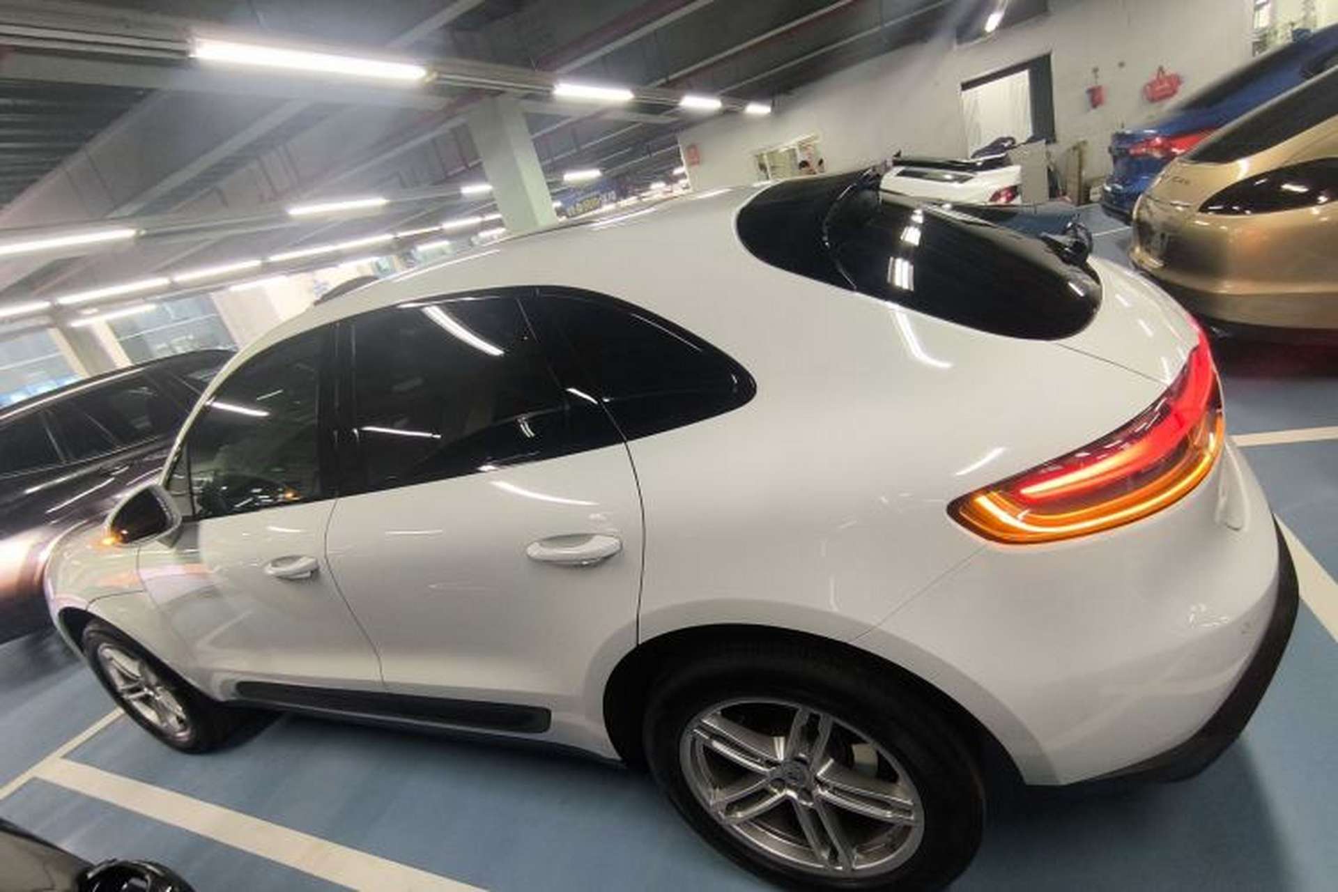 Used Porsche Macan 2024 Macan 2.0T Exterior 3