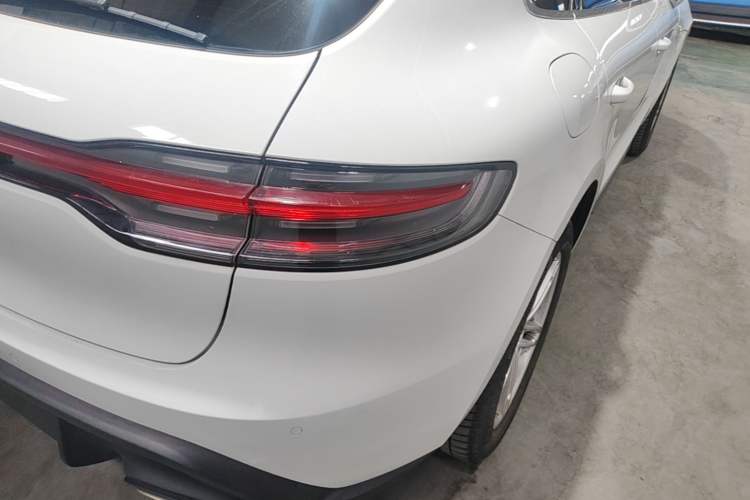 Used Porsche Macan 2024 Macan 2.0T Exterior 3