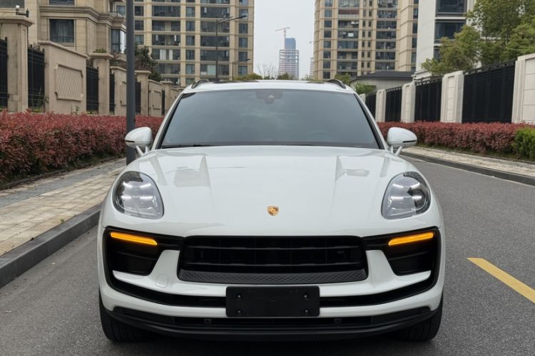 Used Porsche Macan 2024 Macan 2.0T Exterior 3