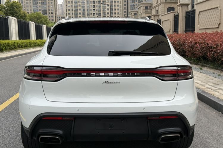 Used Porsche Macan 2024 Macan 2.0T Exterior 4